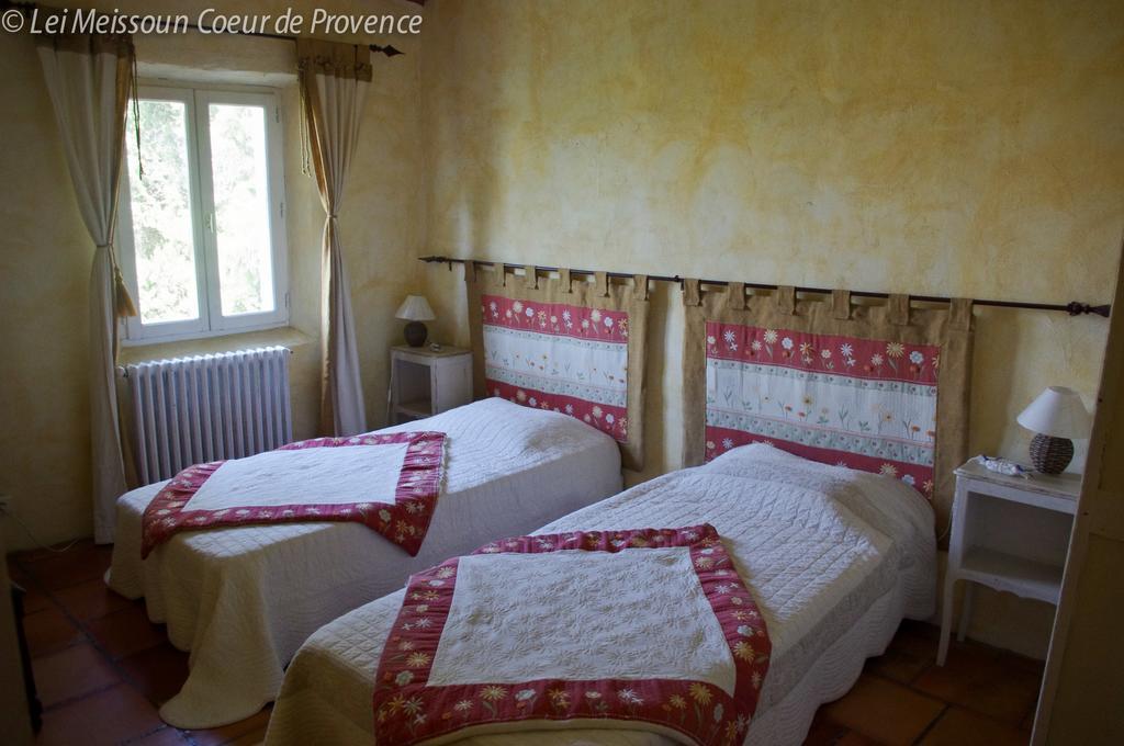 Lei Meissoun Mallemort Habitación foto
